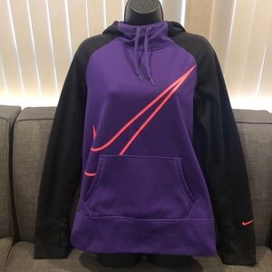 Therma-Fit Women’s Nike Hoodie